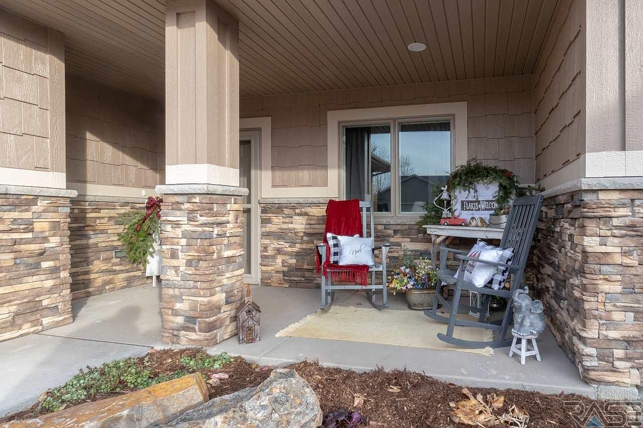 6202 S Monterey Pl, Sioux Falls, SD 57108 Zillow