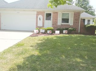 1422 Holiday Ln E, Brownsburg, IN 46112
