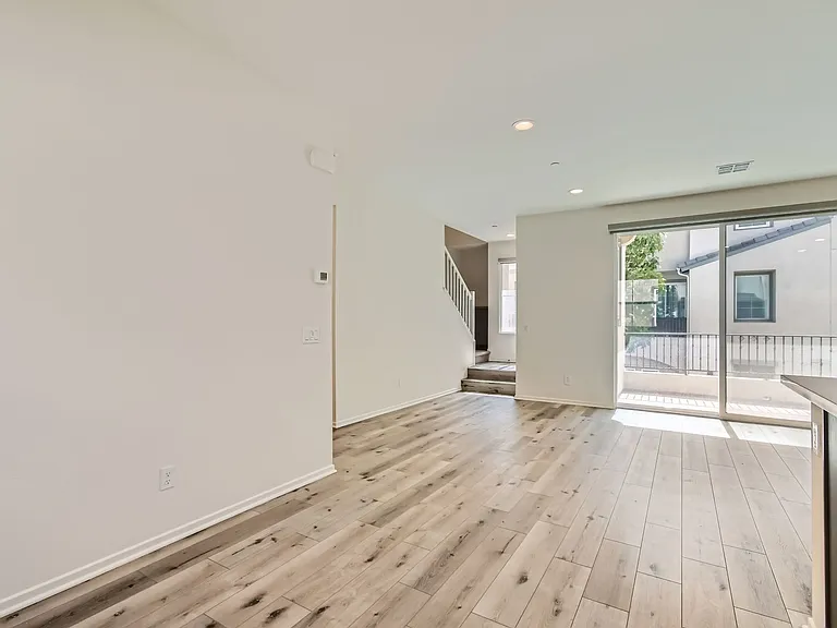 1604 Santa Paulina — Photo 36