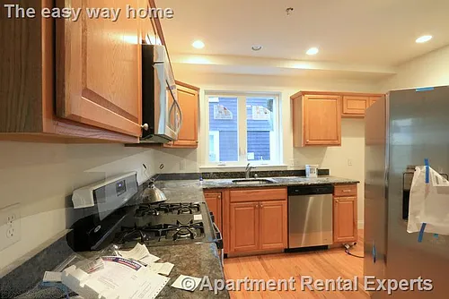 29 Lewis St #2 Photo 1