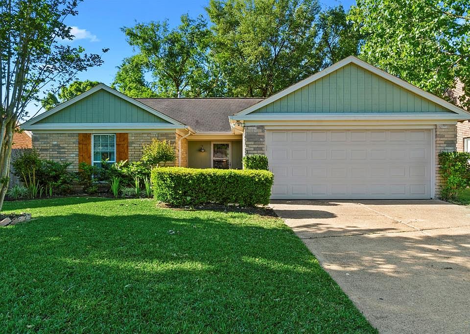 1st image of 22815 Planters House Ct