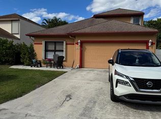 107 Azalea Cir, Boynton Beach, FL 33436