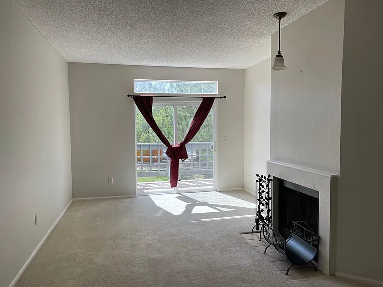 7437 Singing Hills Dr — Photo 22