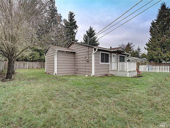 5th image of 16823 40th Ave S