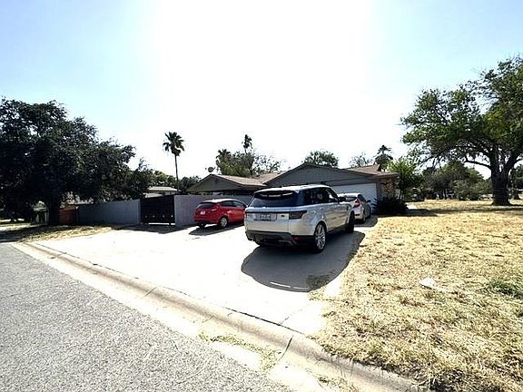 5th image of 709 Graceland Dr