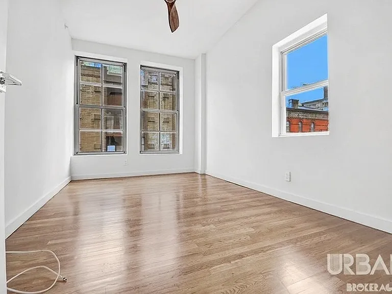 86 E 10th St #4 — Photo 13