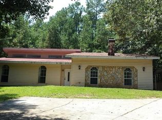 102 Creek Cove Ln, Ellenwood, GA 30294