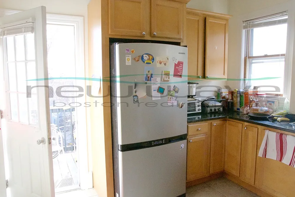 4 bed, 1153 sqft, $5,600 — Photo 3