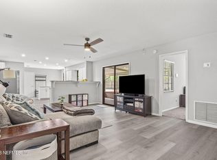 8147 Weybridge Dr, Jacksonville, FL 32244