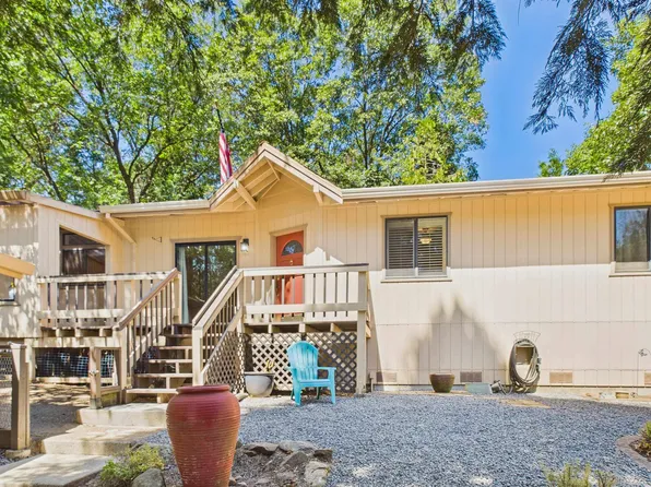 16961 Columbia River Dr, Sonora, CA 95370