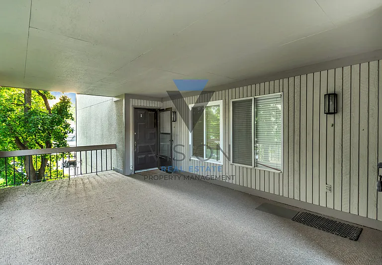 5761 S Waterbury Cir #I — Photo 4