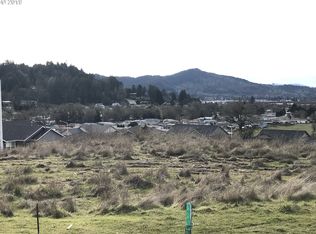 637 Valley Vista St, Sutherlin, OR 97479