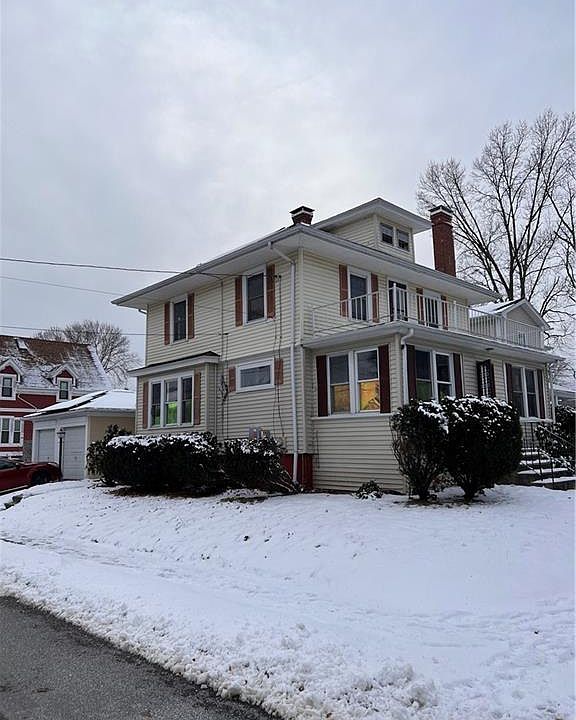 1st image of 124 Auburn St