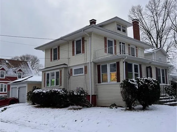 124 Auburn St, Cranston, RI 02910