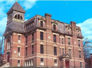 9 High St, Hoosick Falls, NY 12090