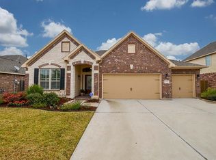 335 Blossom Terrace Ln, Rosenberg, TX 77469