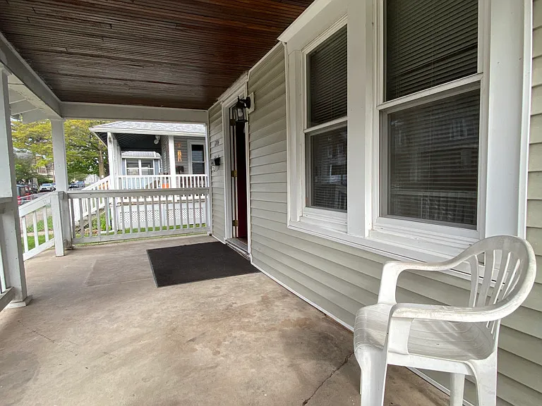 1204 Memorial Ave #3 — Photo 23