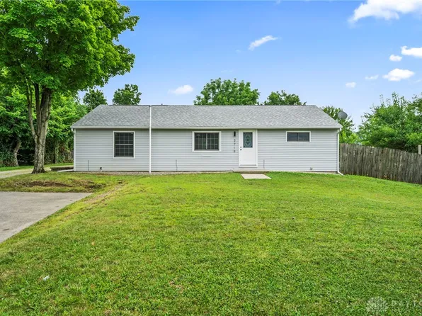 3719 Kemp Rd, Dayton, OH 45431