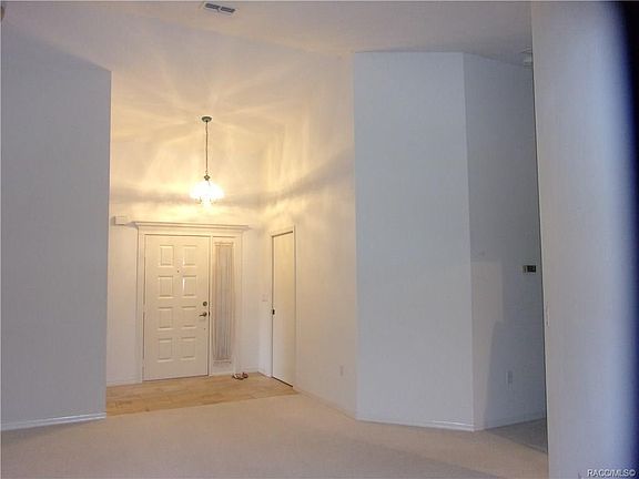 4th image of 2850 N Chandler Dr