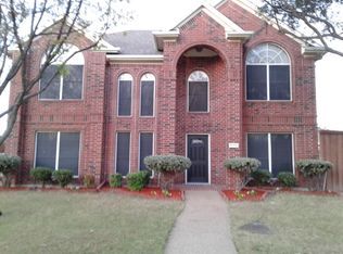 8805 Watersway Dr, Rowlett, TX 75088