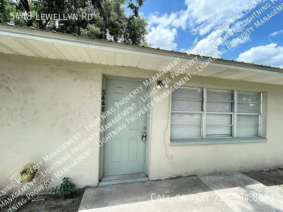 2 Bed renovated apartment in quiet location — Photo 3