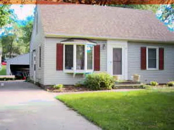 542 Hiawatha Ave, Mendota Heights, MN 55118