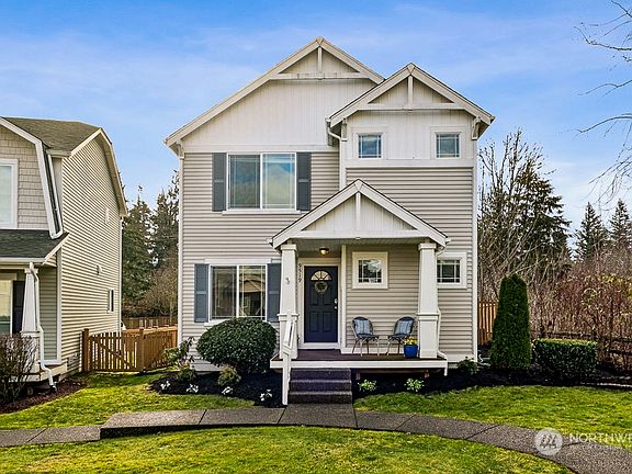 3rd image of 9519 Hancock Avenue SE