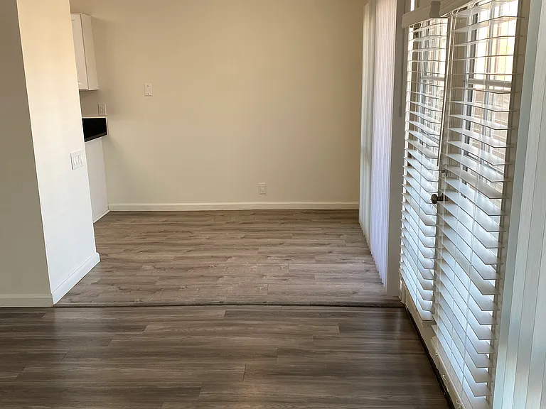 1014 W. Huntington Dr. — Photo 41