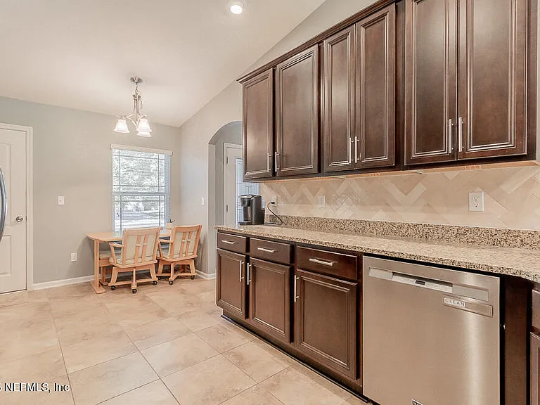 13328 Smithwick Ln — Photo 12