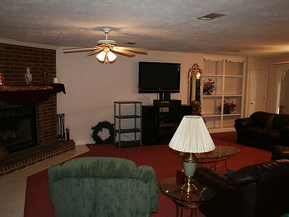 3rd image of 1107 Athalee St