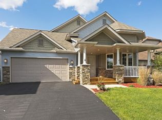 738 7th St, Chaska, MN 55318