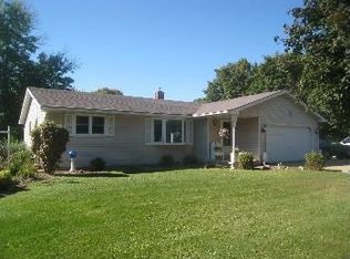 1121 Grant St, De Pere, WI 54115