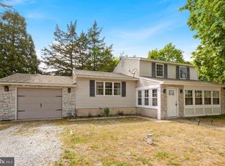 201 Cains Mill Rd, Williamstown, NJ 08094