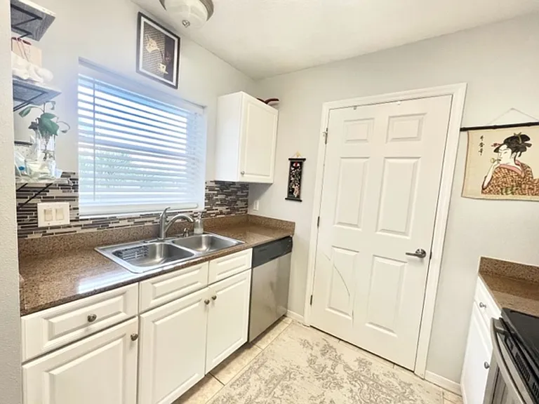 4274 Calinda Ln #248 — Photo 9