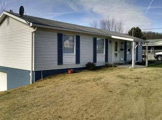435 Cherry St, Waynesburg, PA 15370