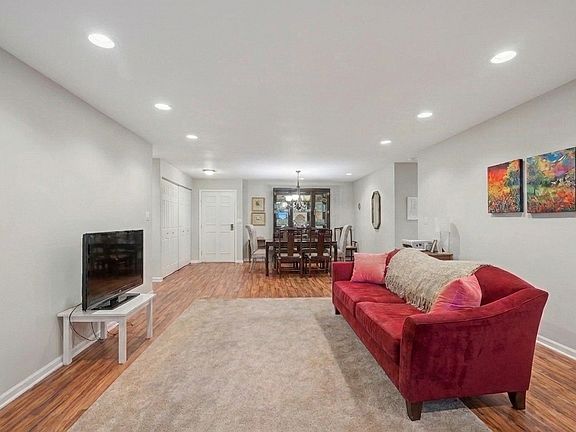 5th image of 1250 Rudolph Rd APT 2B