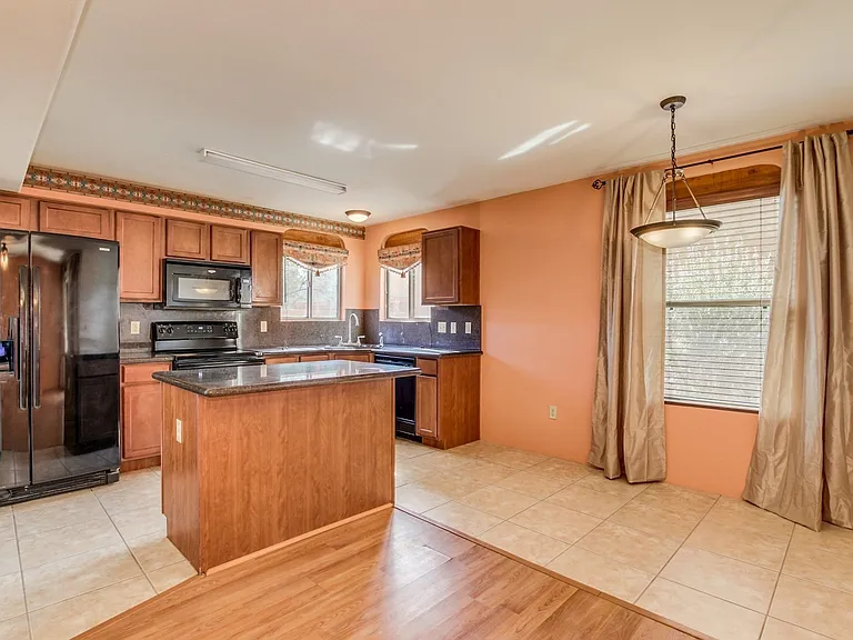 6790 S Avenida Del Abrazo — Photo 8