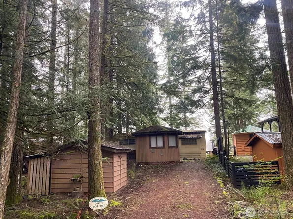 207 Big River Boulevard E, Deming, WA 98244