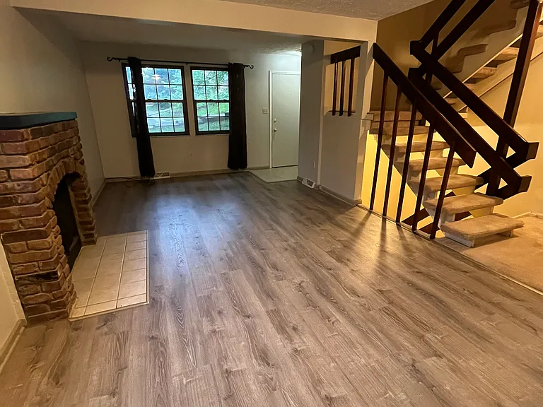 2906 Autumnwood Dr — Photo 4