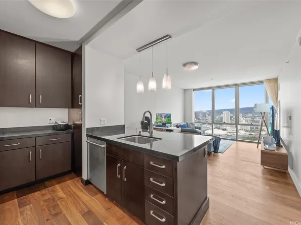 1189 Waimanu St APT 4008, Honolulu, HI 96814