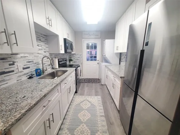 11607 Chimney Rock Rd #13, Houston, TX 77035