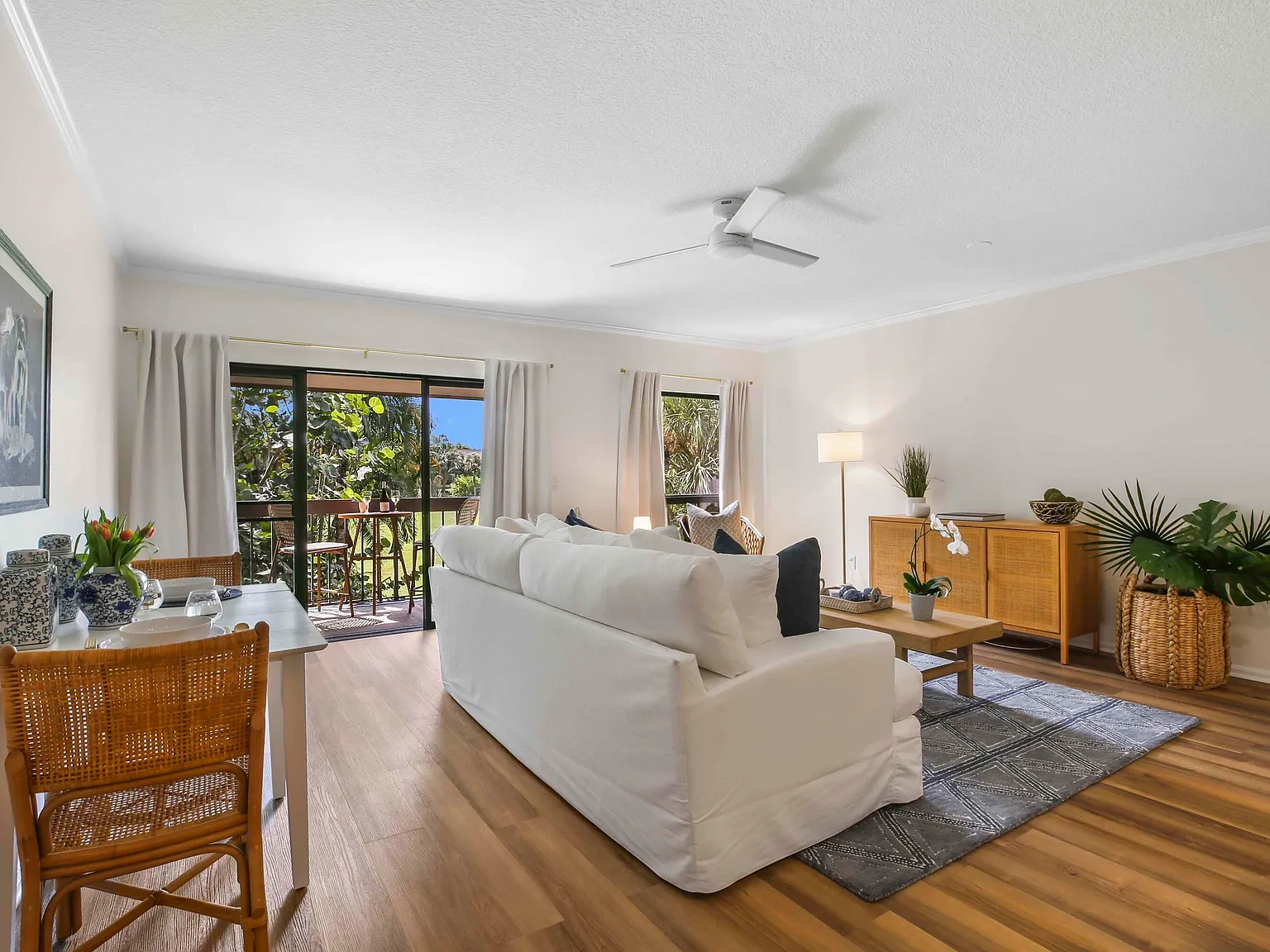 1 bed, 900 sqft, $6,000 — Photo 3