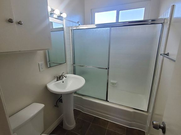 2nd image of 10309 S Inglewood Ave APT 27