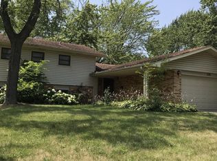 1620 Kent Rd, Forest Park, IL 60169