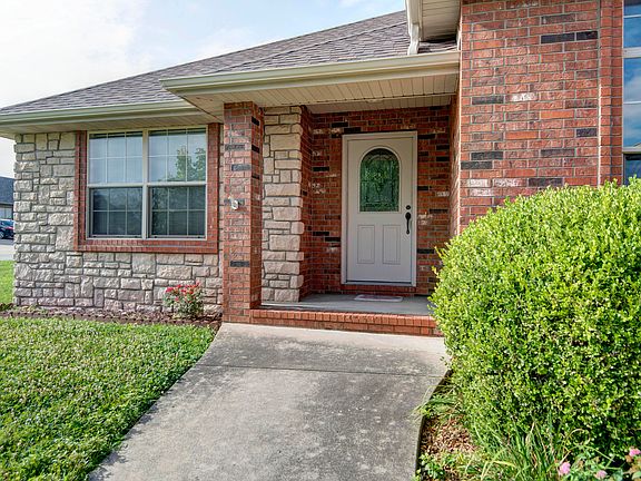 3rd image of 630 Meadowgate Drive