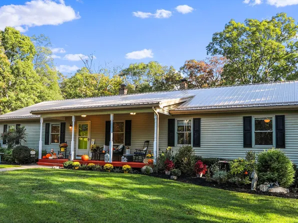 139 Nazareth Dr, Fort Valley, VA 22652