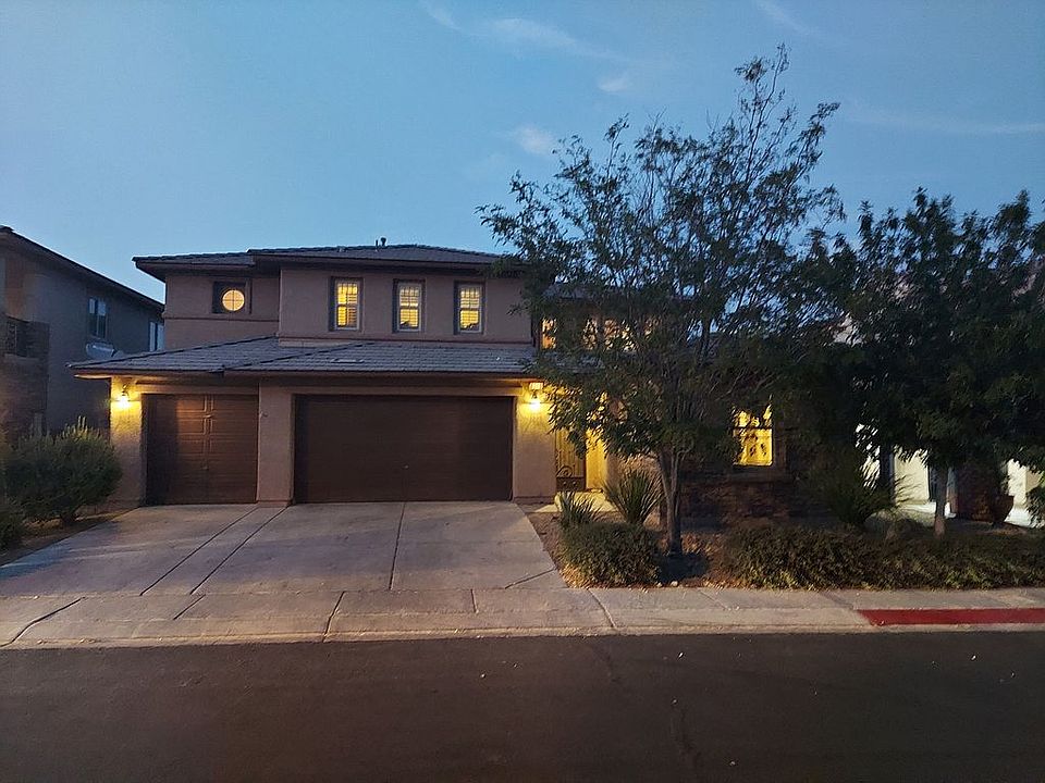 2nd image of 2016 Royal Gardens Pl