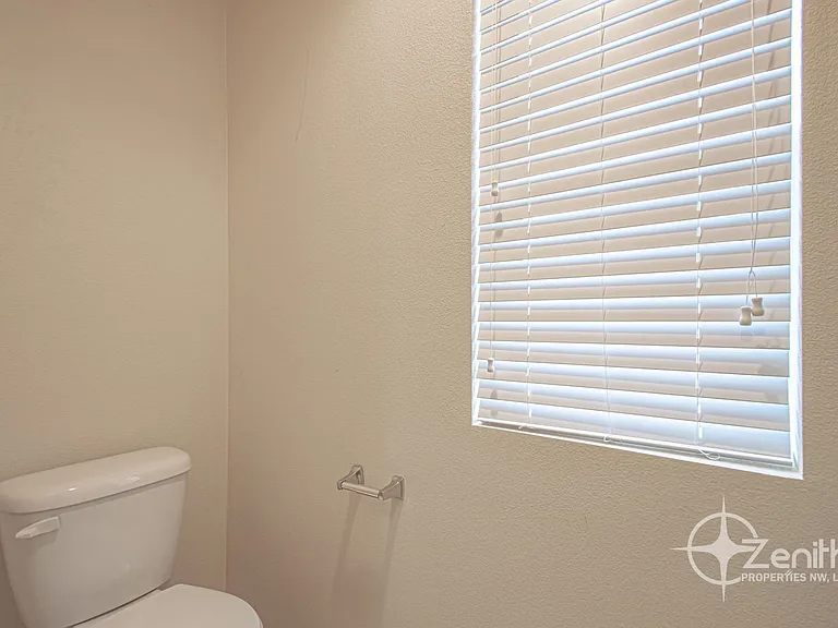 8515 NE 13th Pl — Photo 20