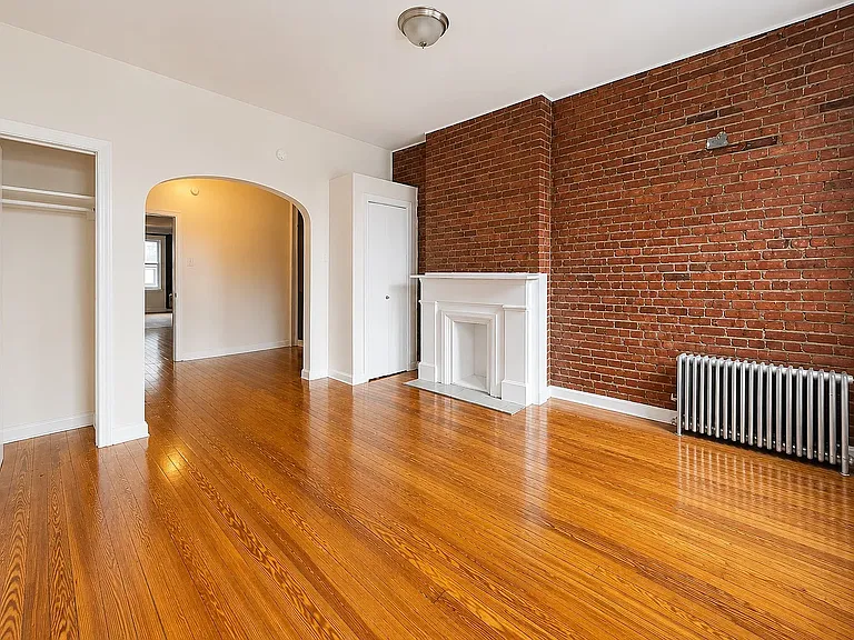 791 Flushing Ave #4R — Photo 2