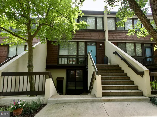 2222 S Quincy St #1, Arlington, VA 22204